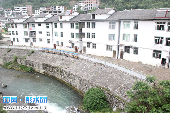 彭水县高谷镇人口多少_彭水 守护好一江碧水(2)