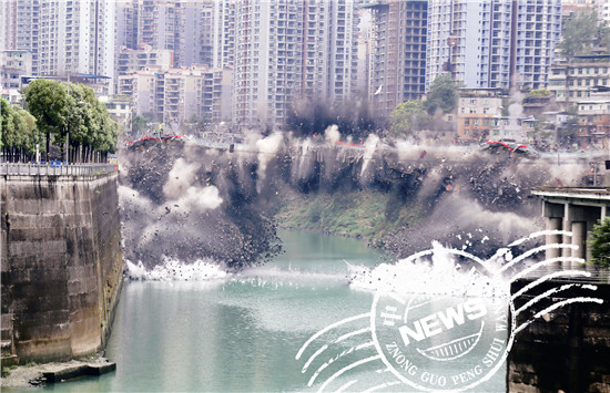 文庙郁江大桥成功爆破拆除